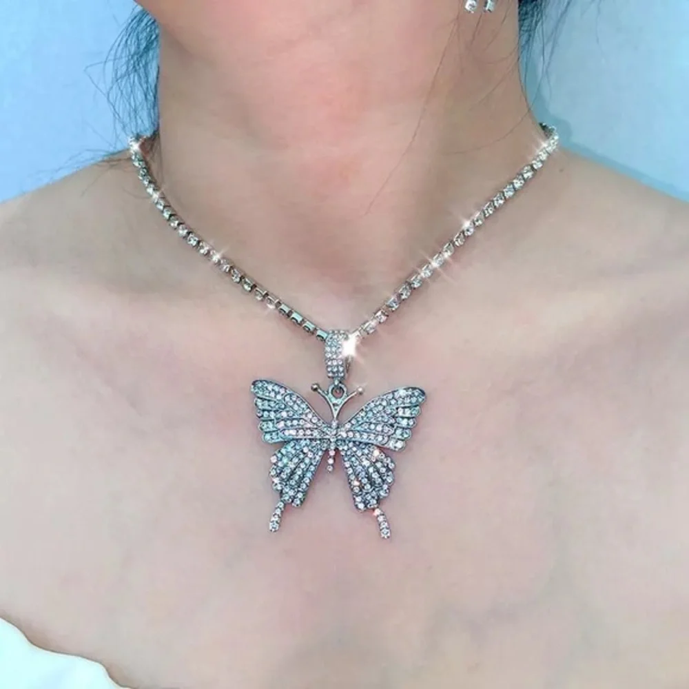 Sparkling butterfly necklace
